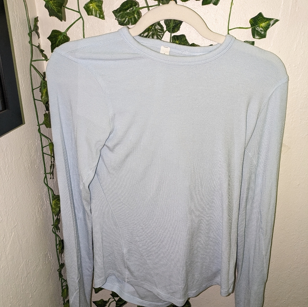 Lululemon stretchy running long sleeve
